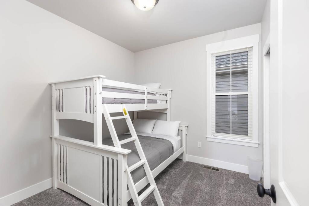 Charming 3-Bedroom In Vibrant New Neighborhood Billings Exterior photo